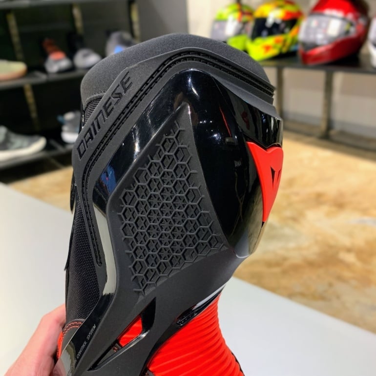 DAINESE TORQUE IN 28cm レーシングブーツ ダイネーゼ TORQUE 3 OUT LADY BOOTS - ダイネーゼジャパン | Dainese Japan